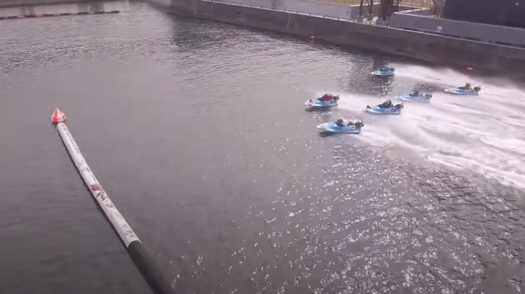 1マークでの旋回